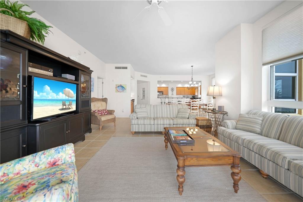 3333 Sunset Key Cir # 701 Property Photo 9