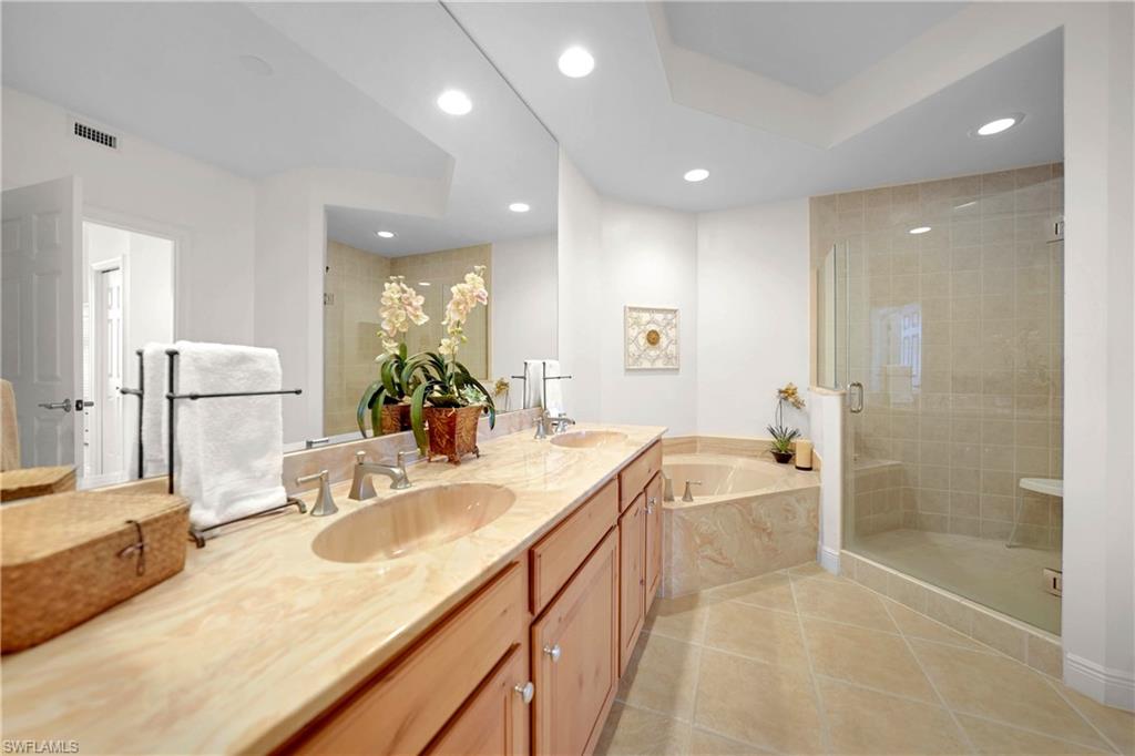 3333 Sunset Key Cir # 701 Property Photo 20