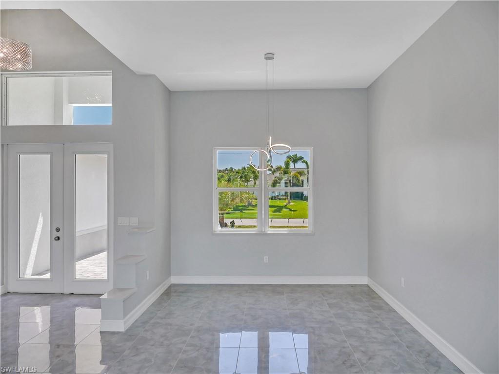 2563 Sw 27th Ave Property Photo 16