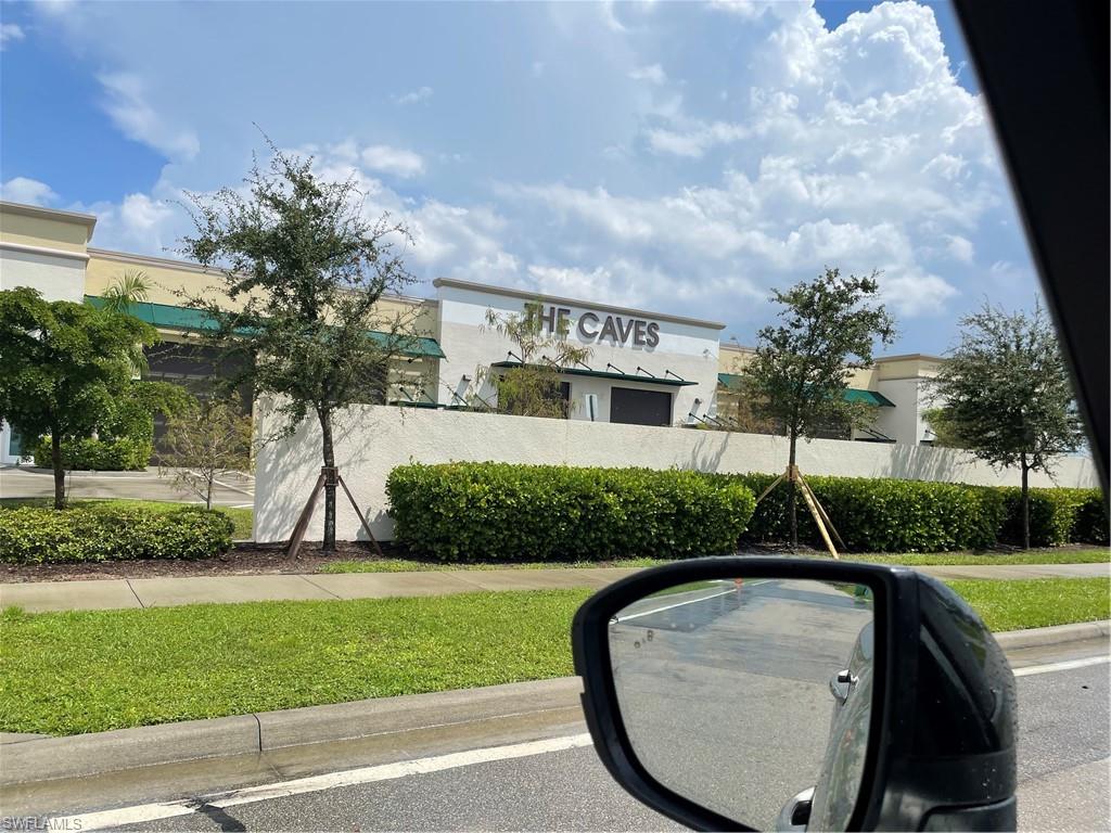 2099 Diplomat Pkwy E Property Photo 8