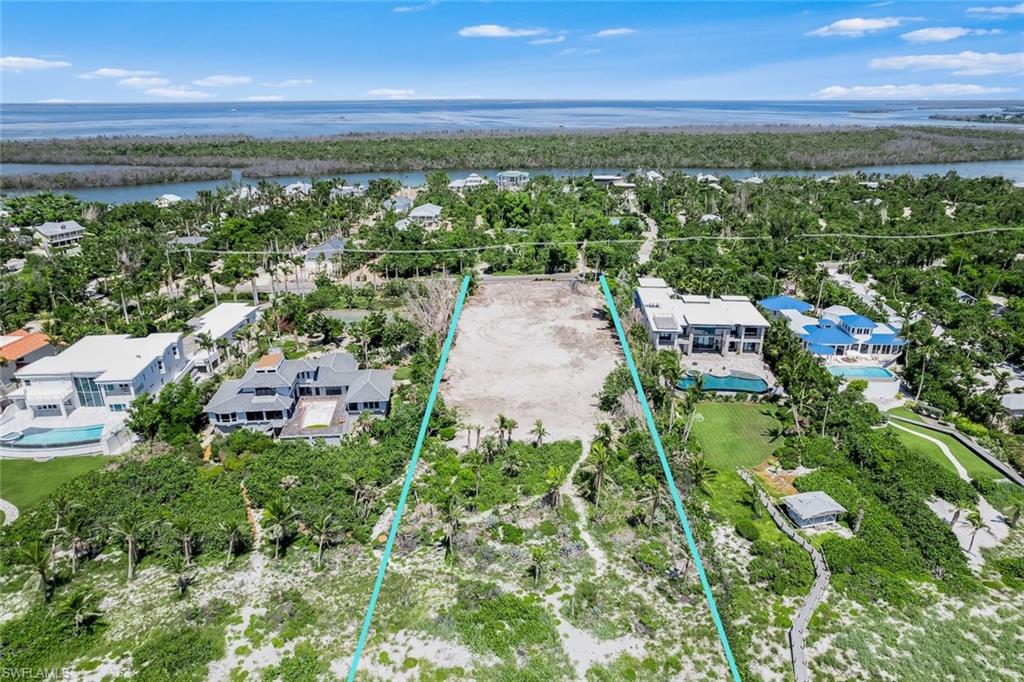16280 Captiva Dr Property Photo 6