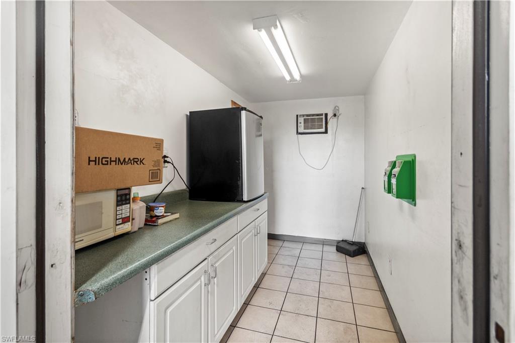 2065 Towles St Property Photo 28