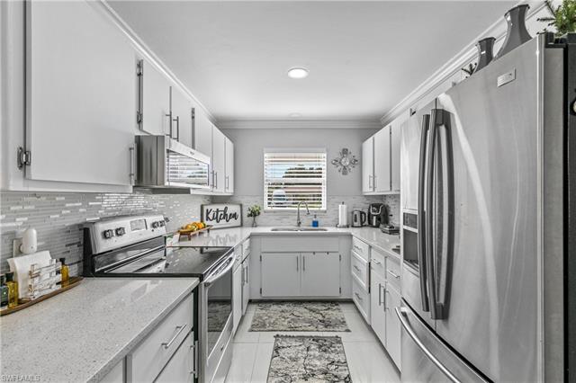 4742 Alhambra Cir Property Photo 8