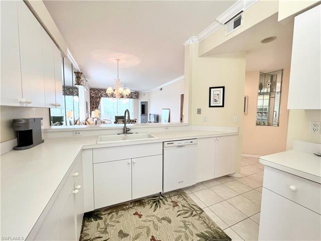 7605 Arbor Lakes Ct 521 Property Photo 3