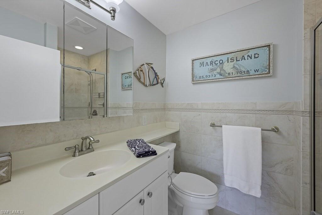 1215 Edington Pl # M5 Property Photo 14