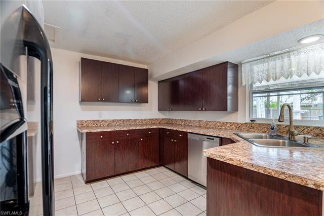 3521-3523 Quails Walk Property Photo 7