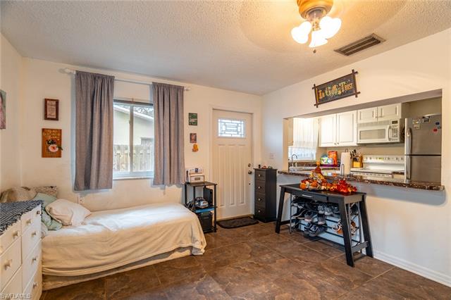 3521-3523 Quails Walk Property Photo 24