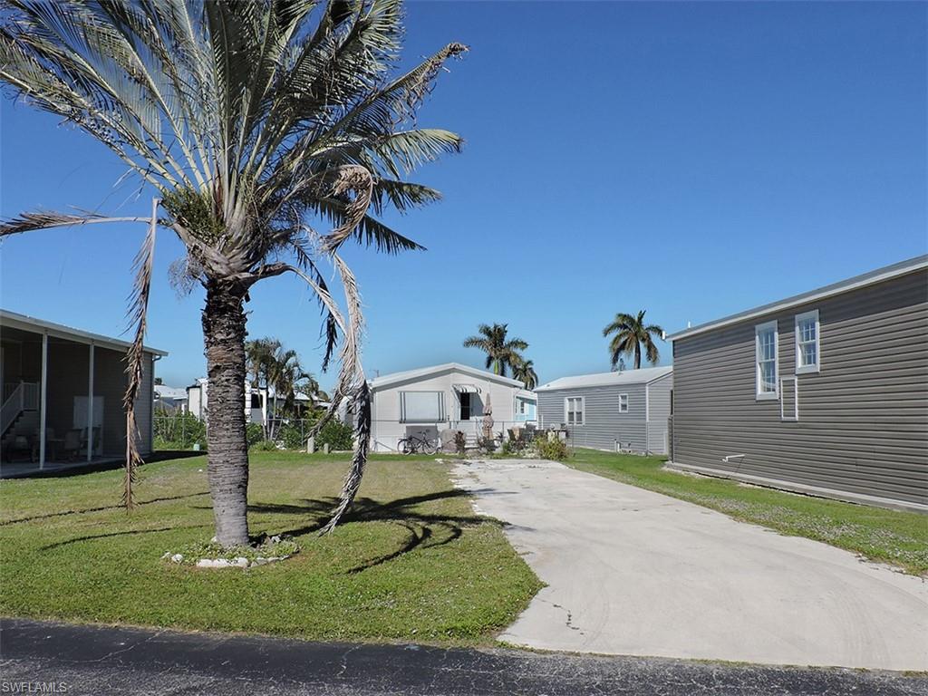 223 Derwent Blvd W Property Photo 1