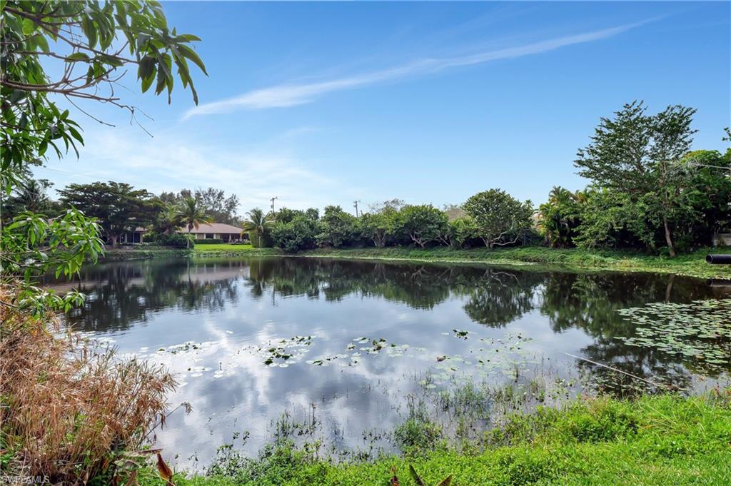 1084 Lake Shore Ct Property Photo 31