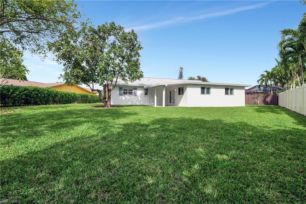1084 Lake Shore Ct Property Photo 32