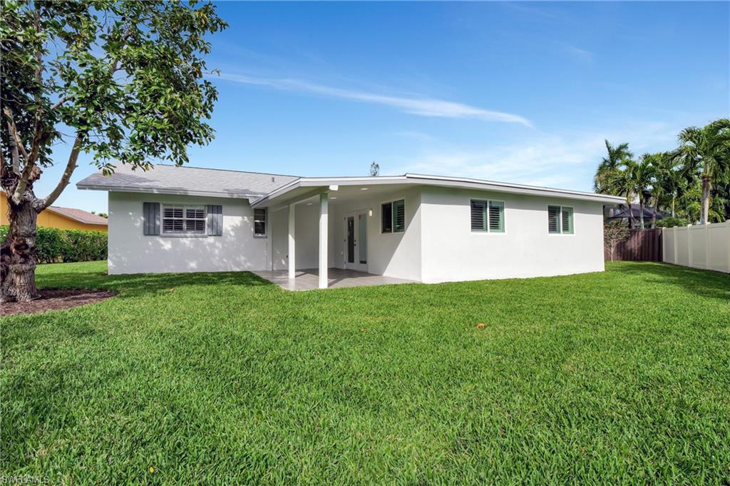 1084 Lake Shore Ct Property Photo 33