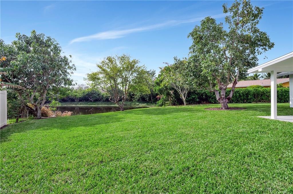 1084 Lake Shore Ct Property Photo 34