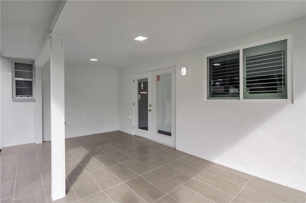1084 Lake Shore Ct Property Photo 35