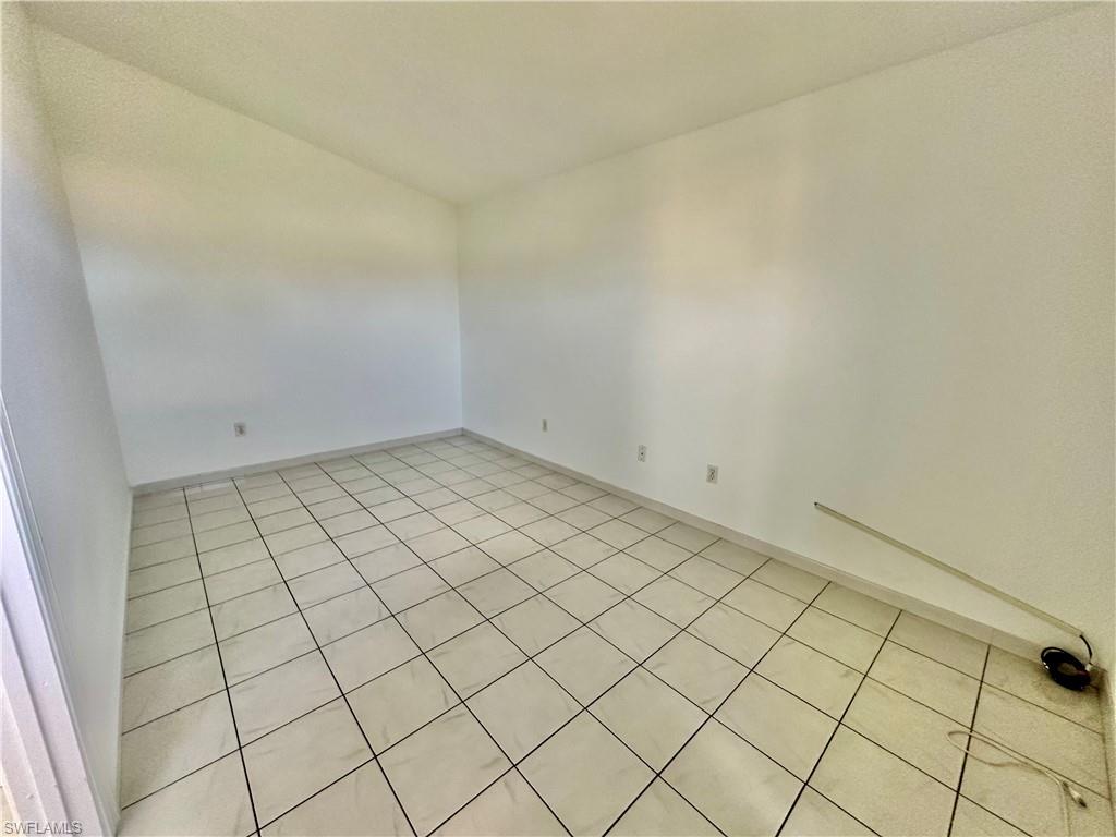 1922 Se 10th Pl Property Photo 17