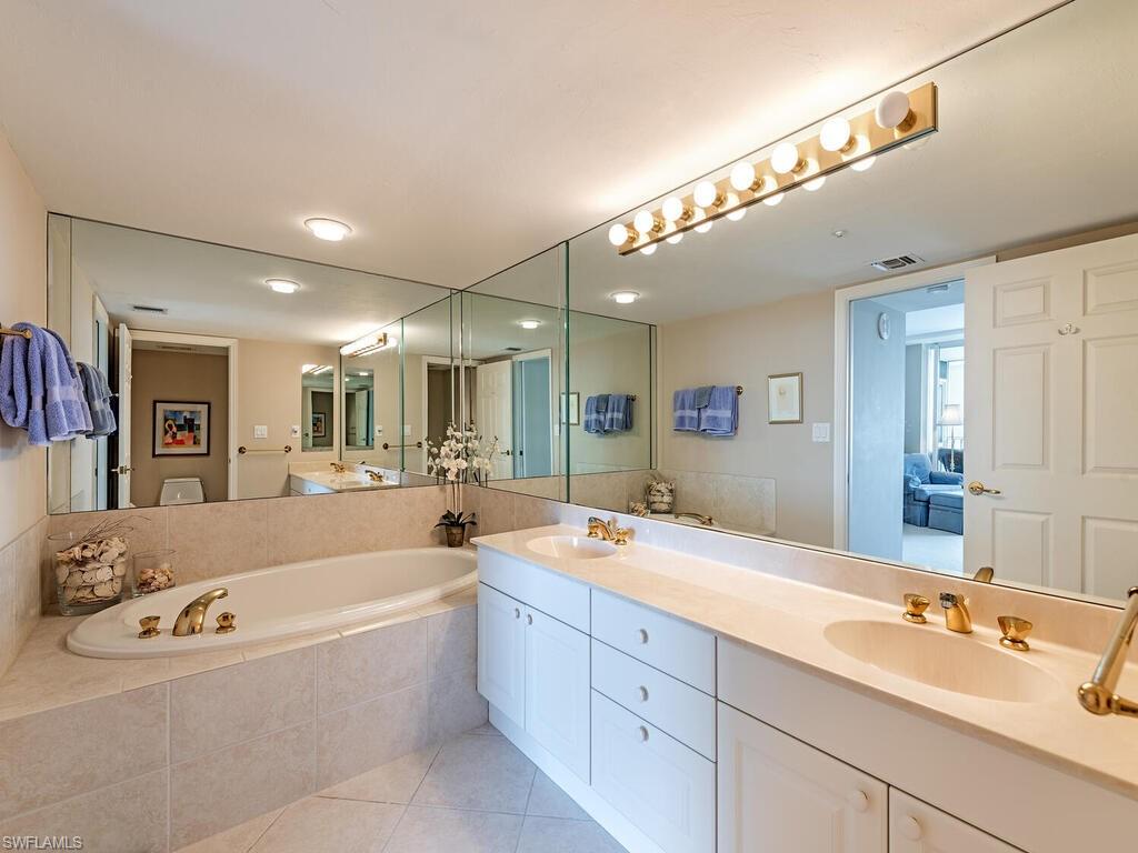6849 Grenadier Blvd # 802 Property Photo 5