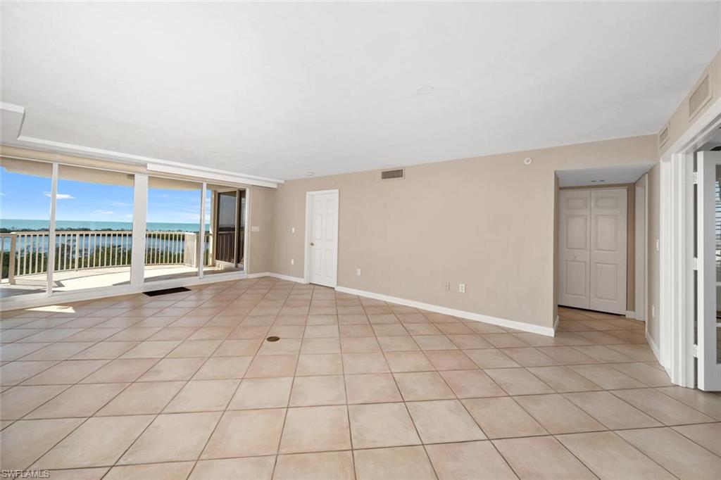 6849 Grenadier Blvd # 802 Property Photo 18