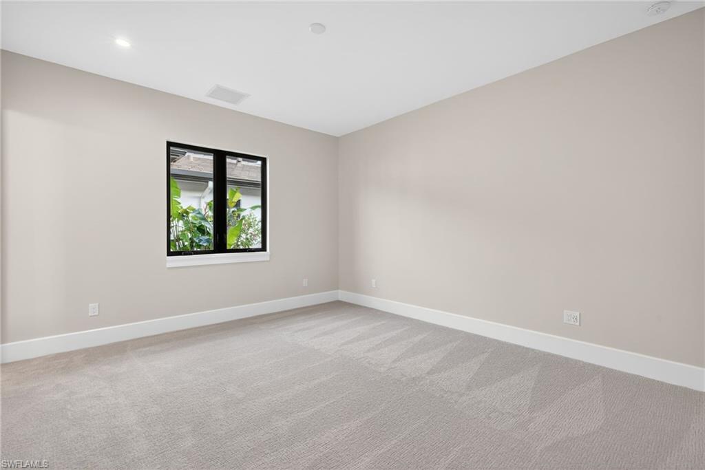 2055 Cambridge Park Dr Property Photo 21
