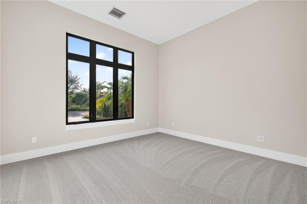 2055 Cambridge Park Dr Property Photo 24