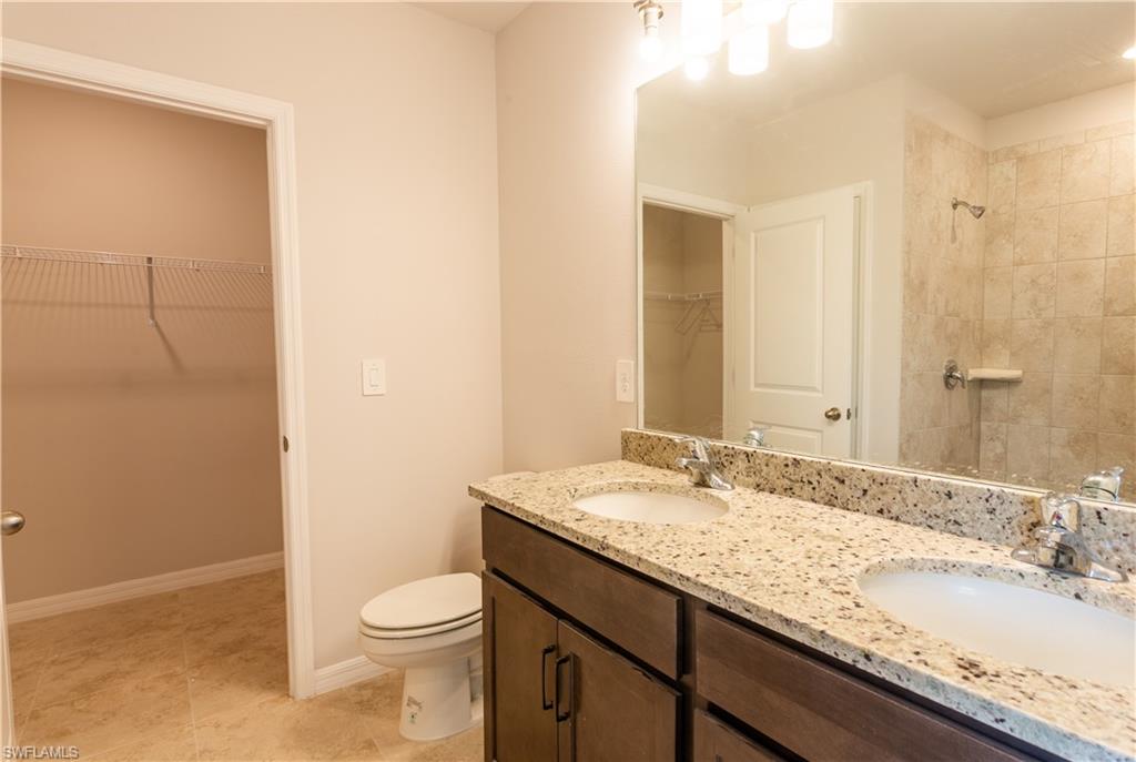 447 Reading St Property Photo 11