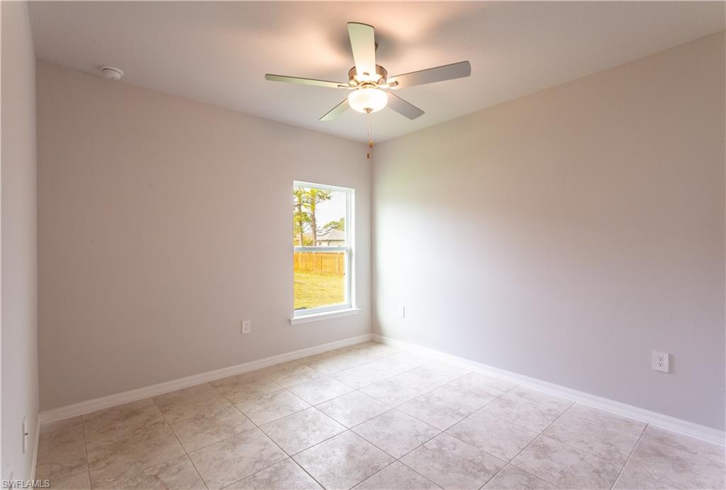 447 Reading St Property Photo 15