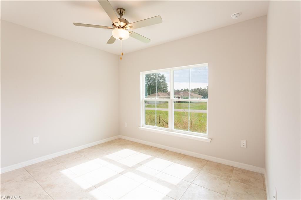 447 Reading St Property Photo 16