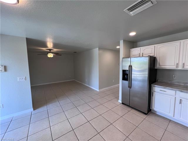221-223 Ivan Ave S Property Photo 5