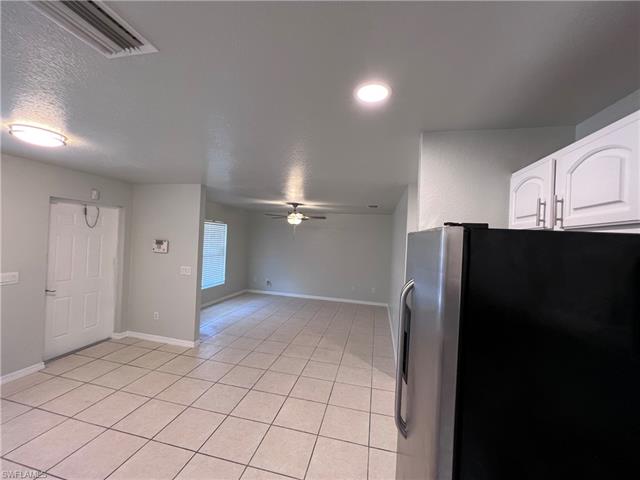 221-223 Ivan Ave S Property Photo 7