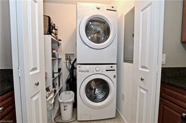12965 Positano Cir 207 Property Photo 2