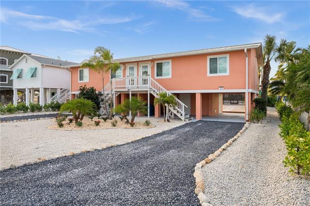113-115 Bahia Via Property Photo 5