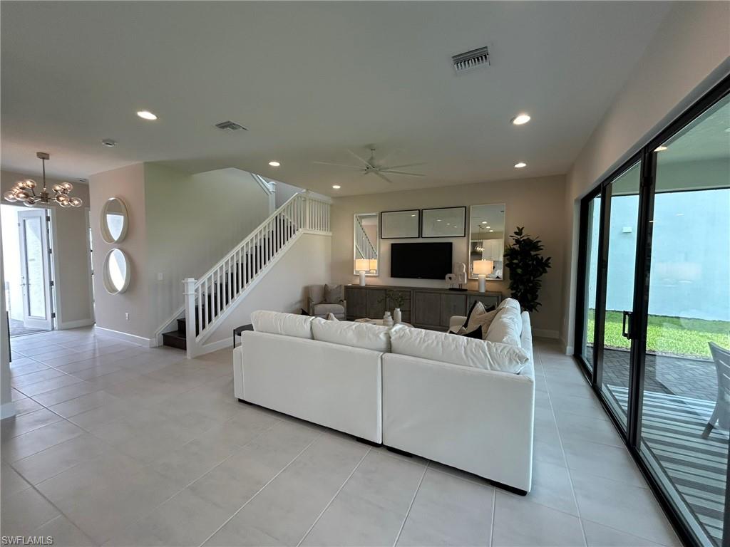 20460 Estero Crossing Blvd Property Photo 8