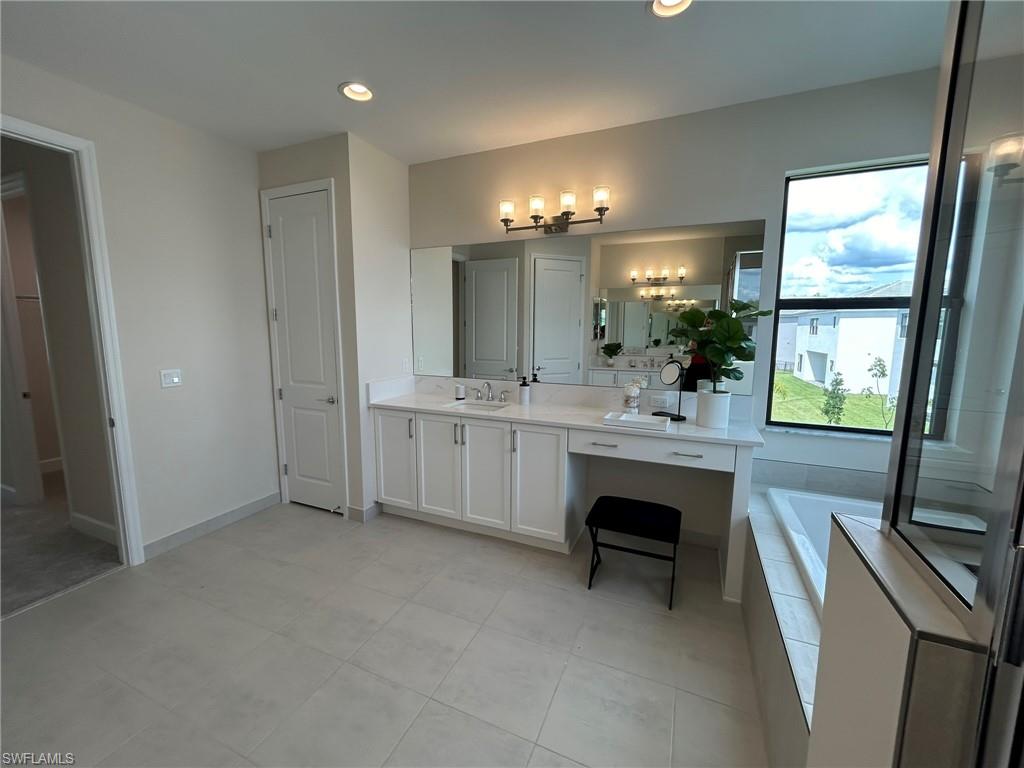 20460 Estero Crossing Blvd Property Photo 19