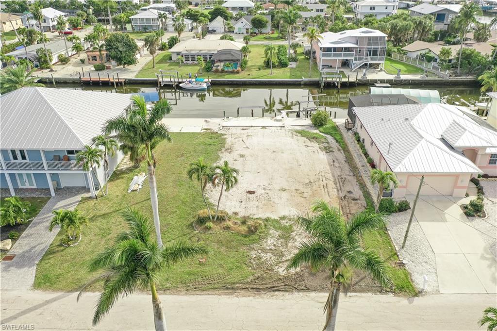 2224 Date St Property Photo 1