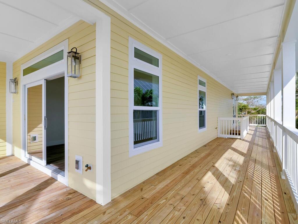 542 Coconut Ave Property Photo 17