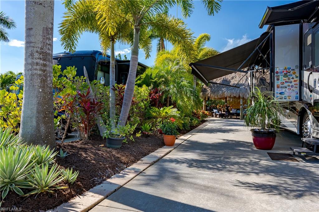 13592 Snook Cir Property Photo 3