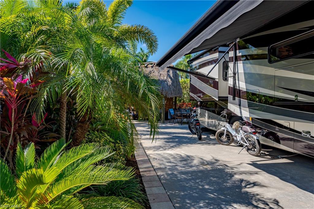 13592 Snook Cir Property Photo 5