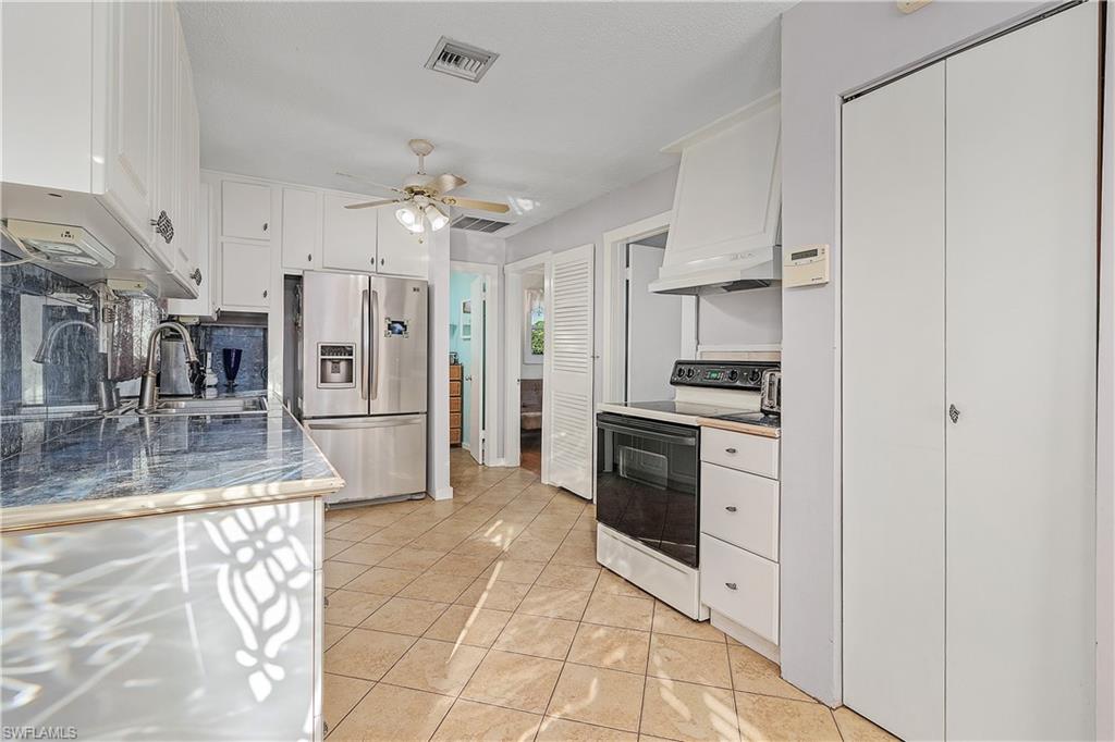 5888 Sea Bass Rd Property Photo 8
