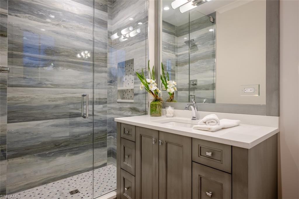 128 1st Ave S Property Photo 37