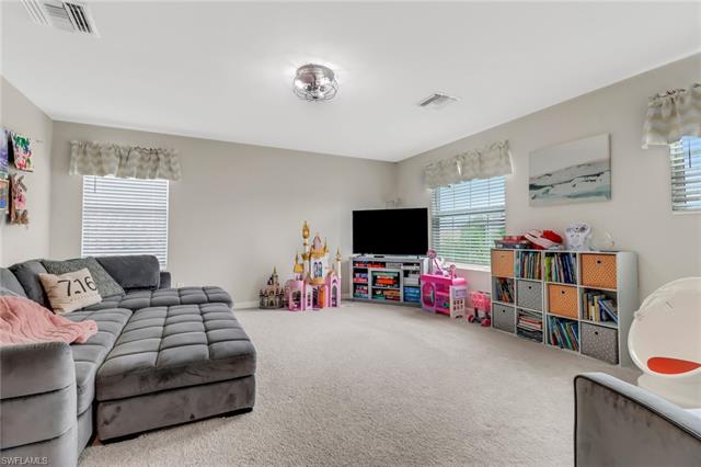 2211 Dancy St Property Photo 20