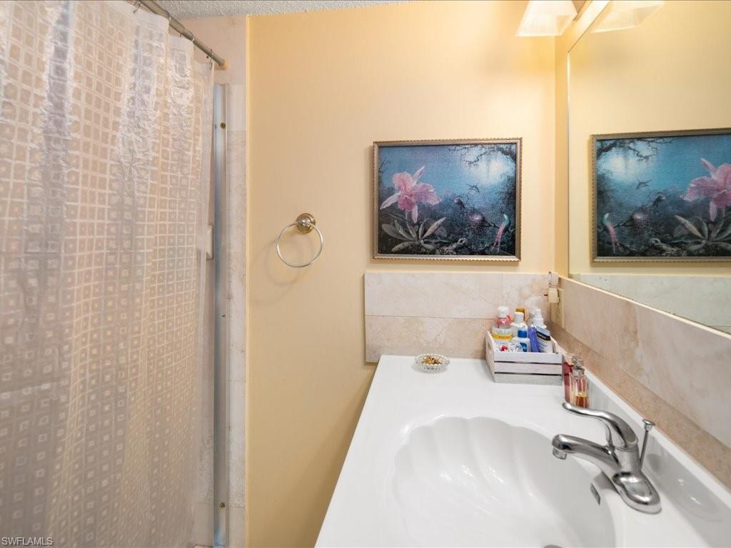 9395 Pennsylvania Ave # 6 Property Photo 13