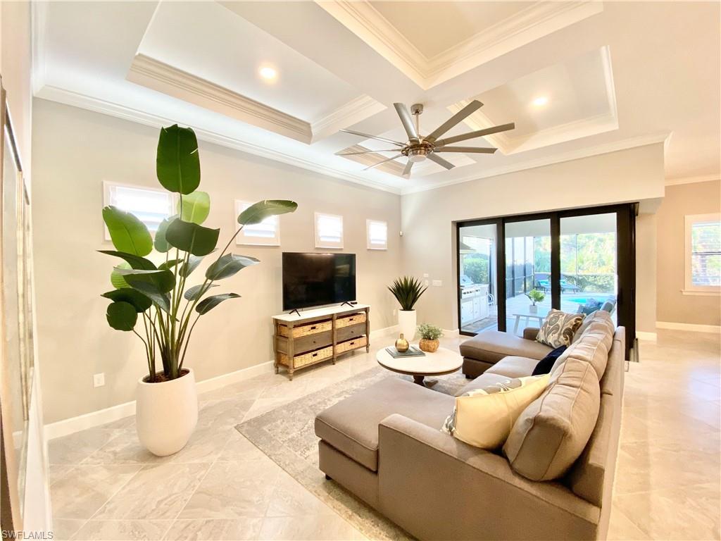 9387 Greyhawk Trl Property Photo 2