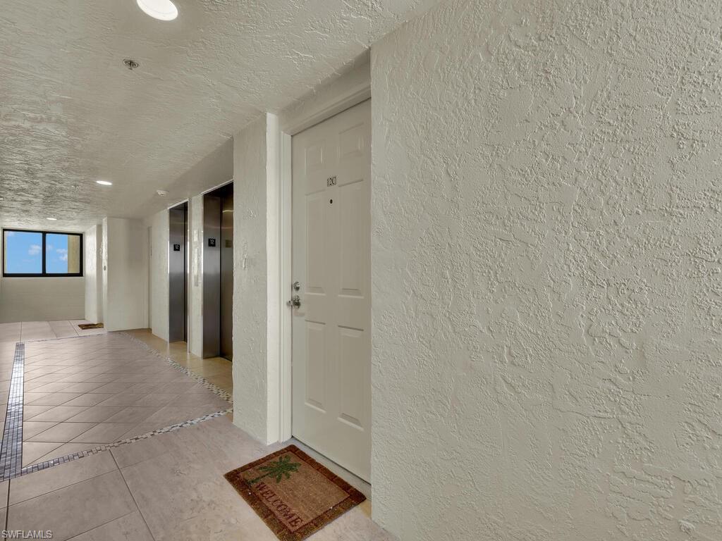 26235 Hickory Blvd # 12c Property Photo 4