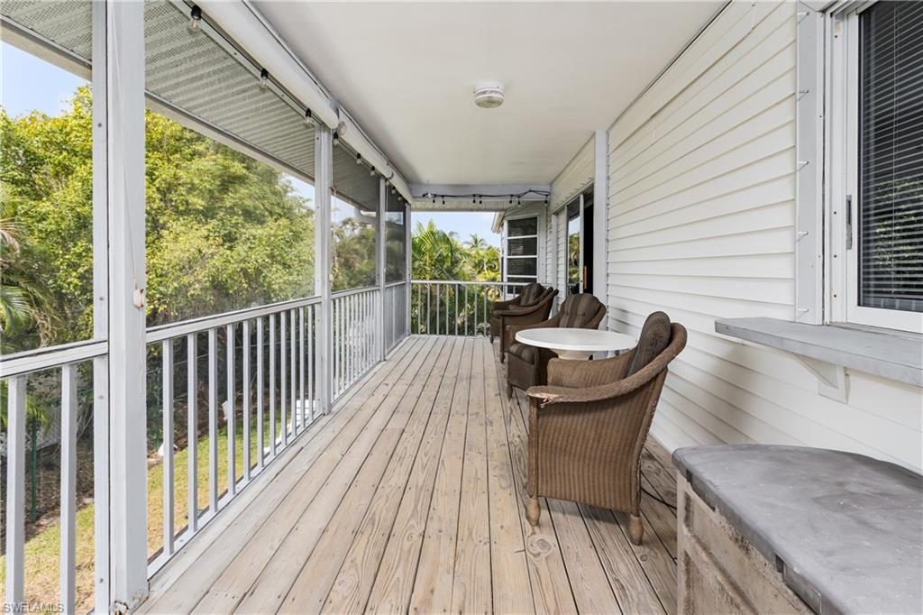 832 Swan Dr Property Photo 7