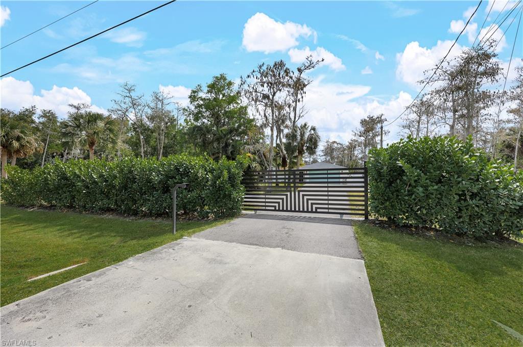 5820 Lancewood Way Property Photo 3
