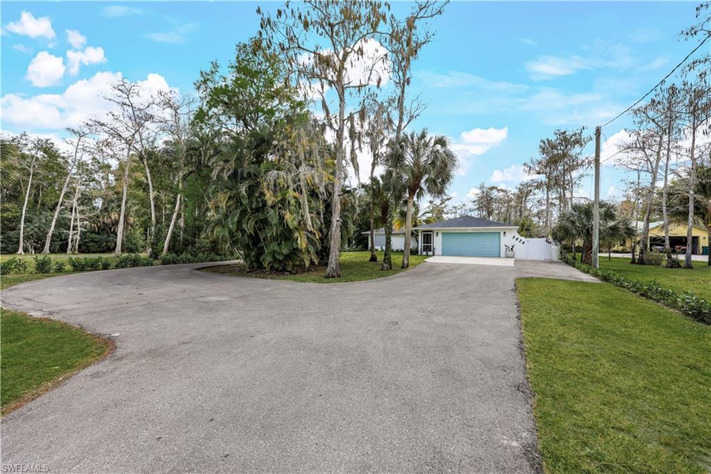 5820 Lancewood Way Property Photo 4