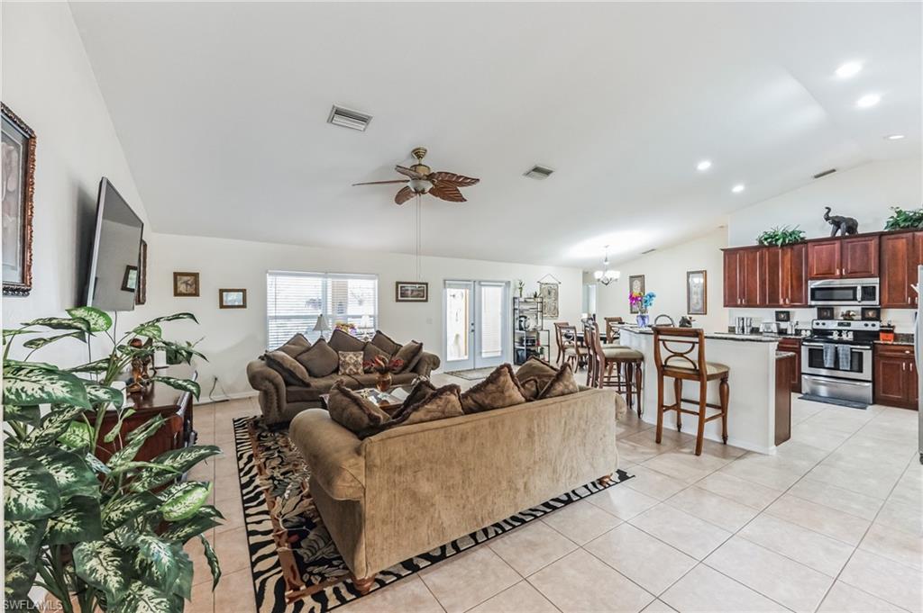 9161 Migue Cir Property Photo 7