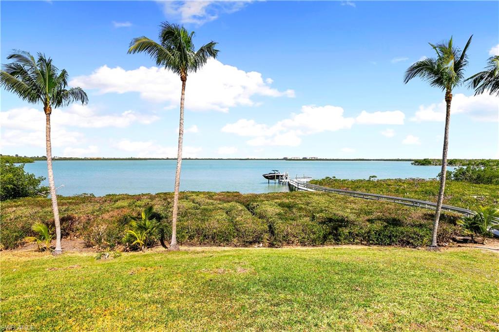 831 Caxambas Dr Property Photo 2