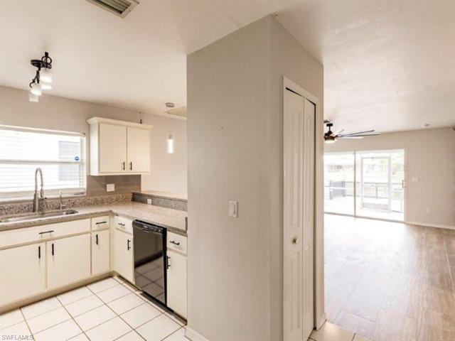 914-916 14th Ter Property Photo 13