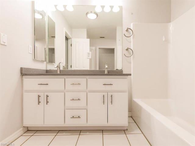 914-916 14th Ter Property Photo 21