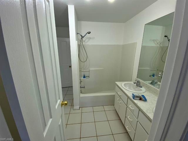 914-916 14th Ter Property Photo 37