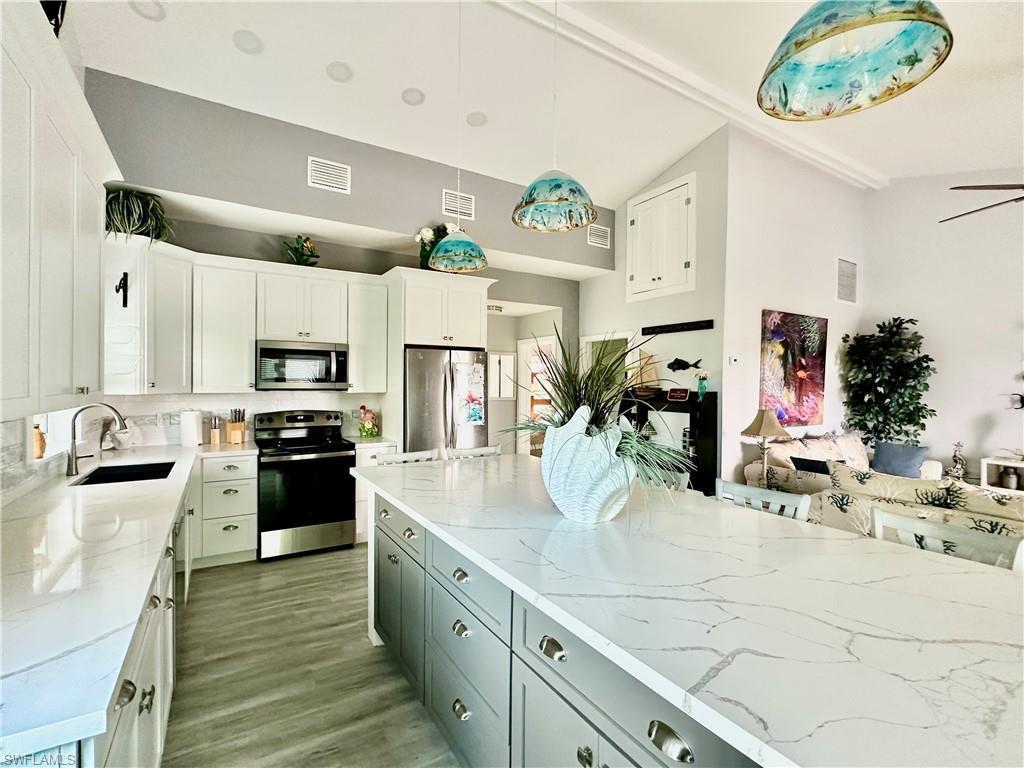 3770 Park Ave W Property Photo 34